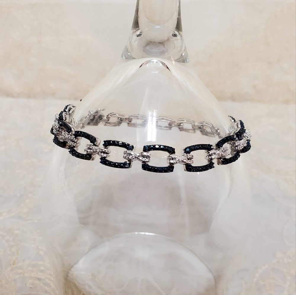 JWBR Tennis Bracelet w/Diamonds